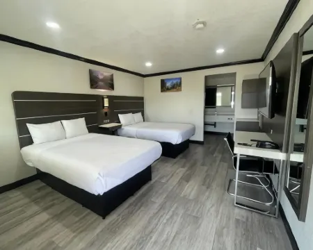 Escondido Lodge Hotels in Escondido