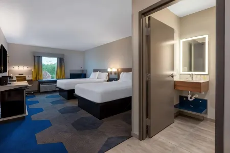 Microtel Inn & Suites by Wyndham Winchester