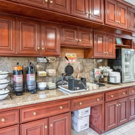 The Oakhurst Inn at Yosemite