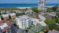 Luxury 2 bed & 2 bath Villa. Next to Siesta Key Village and beach  access 5.