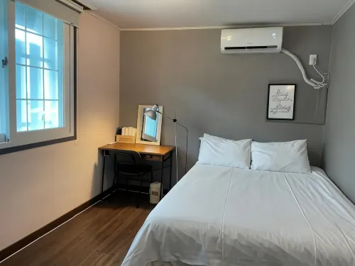 Grim Garden Guesthouse - Pensions