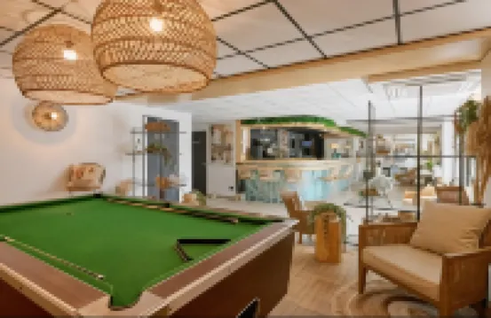 Hôtel les Sables - Urban Style - by Logis Hotels Hotels in Canet-en-Roussillon