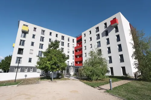 Appart'hôtel Odalys City - Bioparc Lyon Est