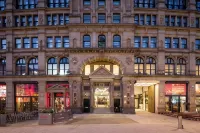 Roomzzz Manchester Victoria Отели рядом с достопримечательностью «Национальный музей футбола»