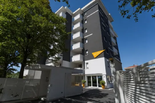 Nero D'Avorio Aparthotel & SPA