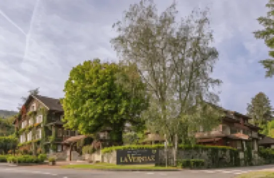 Hôtel La Verniaz - Evian Resort Hotels near Evian Train Station