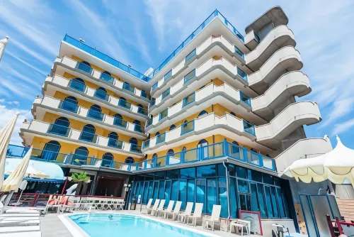 Hotel Brioni Mare - piscina
