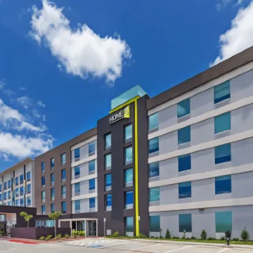 ホーム 2 スイーツ バイ ヒルトン ラレド エアポート