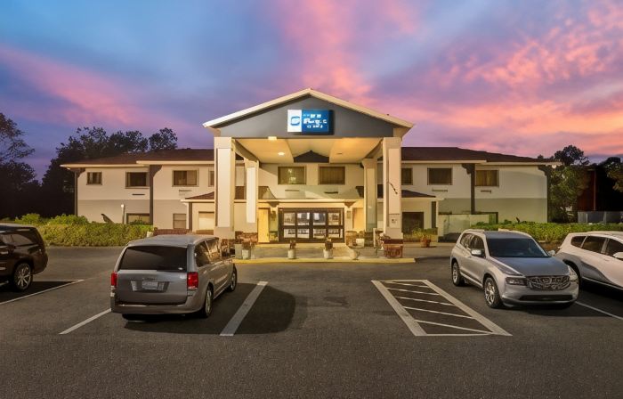 Best Western Wakulla Inn  Suites
