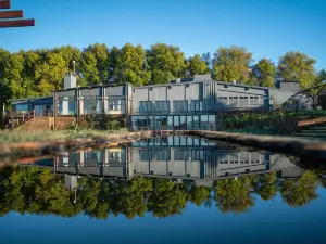Brahman Hills - Gardens, Hotel & Cottages