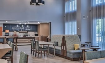 Hampton Inn & Suites by Hilton Keene