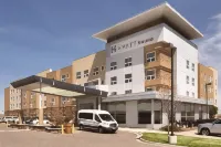 Hyatt House Denver Airport - Airport Shuttle