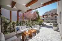 IKA Boutique Luxury Apartments - Pet-friendly