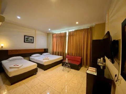 Parma City Hotel Hotel dekat Kota Metropolitan