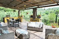 Casa del Cavaliere con terrazza e piscina condivisa