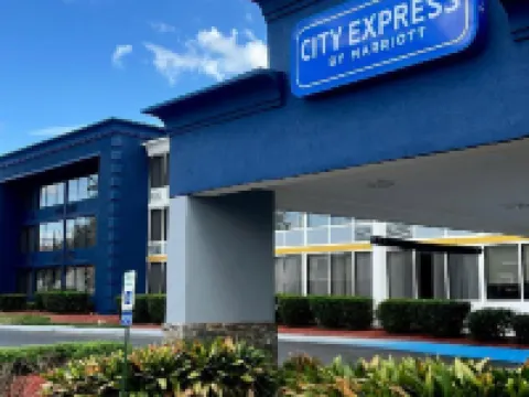 City Express by Marriott Charlotte South End Hotels near Revolution Park