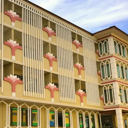 Poonsook Phitsanulok Hotel Отели рядом с достопримечательностью «Дворец Чан»
