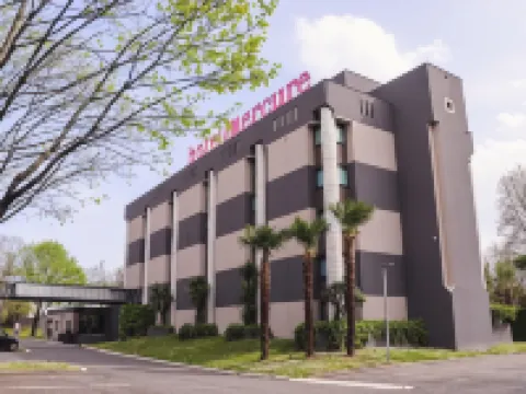 Hôtel Mercure Pau Palais des Sports Hoteles en Pau