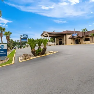 Best Western Riverside Inn