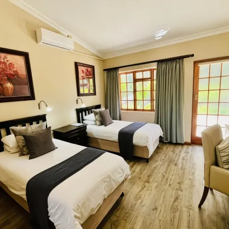 17 on Bird Guest House