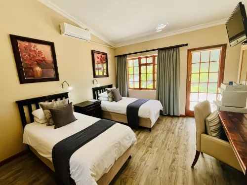 17 on Bird Guest House