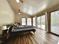 步道+休閑+H2O瀑布+距蘭博球場一小時！度假屋