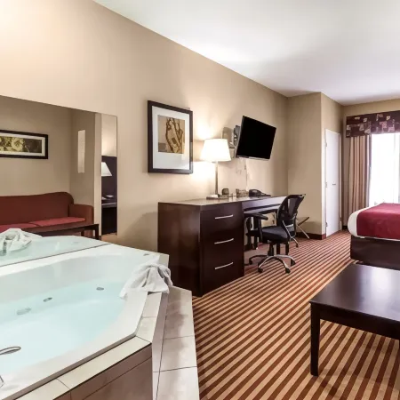 Comfort Suites