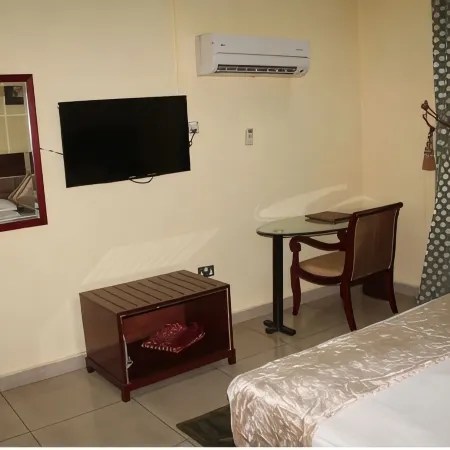 Quarter House Hotels