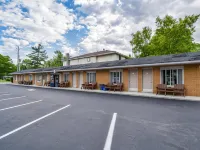 Beach Club by Beach1 Motel Hotels in Wasaga Beach