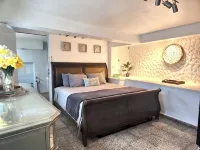 Lucky Luquillo's 100% Solar Beach & El Yunque Rainforest Retreat - Homestays