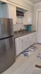 Beach time! Walk/Bike to Beach,Restaurants,Shops,fenced large backyard-sleeps 4