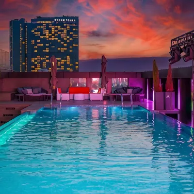 جيجو بولتون هوتل Hotels near سوموكونغيل