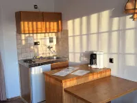In & Out boarding house comfort room - Wi-Fi
