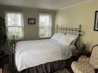 Historic Apartment in Bristol R.I.