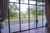 Baan Rim Nam Resort