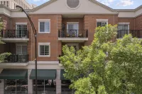 Chic 2BR Apt, Steps from N Main St, Balcony View
