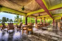 Iguana Lodge Beach Resort and Spa