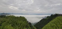 Yunzhong Qiushe Hostel - วิวภูเขา