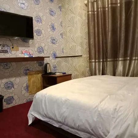 Hongyunlai Hotel (Qiqihar University Qiqihar 28 Middle School Branch)