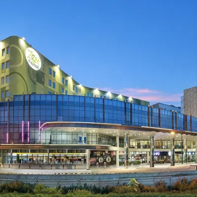 Zest Hotel Airport Jakarta Hotels near Daan Mogot Mall