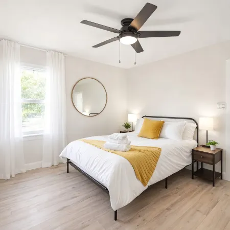 Modern 4BR/2B Home, with HotTub, Near DFW Airport