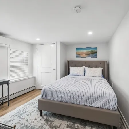 Charming 2-bedroom apartment with AC, WiFi in peaceful Ventnor City