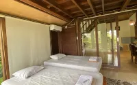 Kampung Halaman Villas