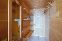 Ground floor studio 24m² - Chalet - Up to 4 people - Very close to the slopes - Homestays