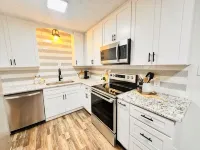 Charming 2-bedroom house in Ardmore with AC, WiFi. Enjoy your stay