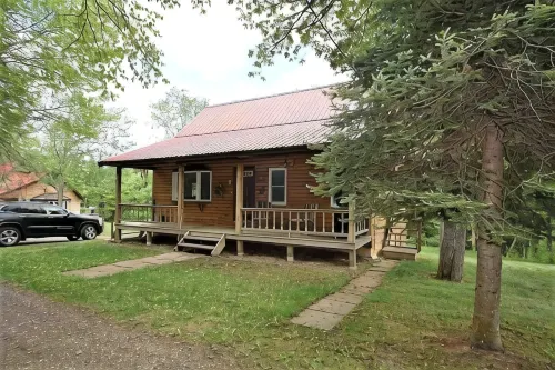 3-bedroom house in welcoming Moro Plantation with AC, WiFi