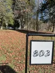 Spacious 5-bedroom pet friendly house with WiFi, AC in charming Oliver Springs - Boutique