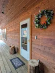 Charming 4-bedroom "Pine Hill Home" in Arnold near Big Trees Park & Bear Valley