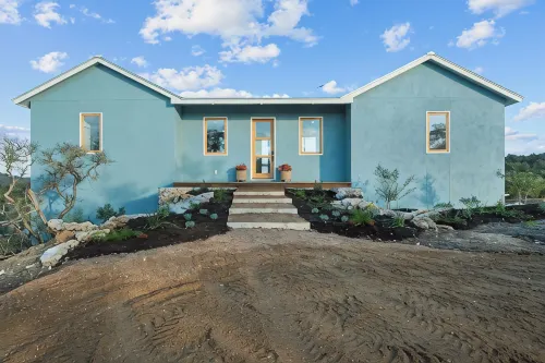 Sage Rock, a beautiful guesthouse in the heart of Fredericksburg wine country.