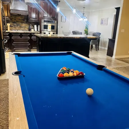 Spacious 3-bedroom house with pool in a peaceful area in Bakersfield.